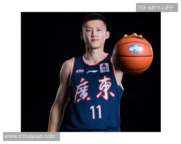 周鹏:从篮球场上的拼搏者到社会公益的引领者的精彩人生旅程 周鹏:从篮球场上的拼搏者到社会公益的引领者的精彩人生旅程