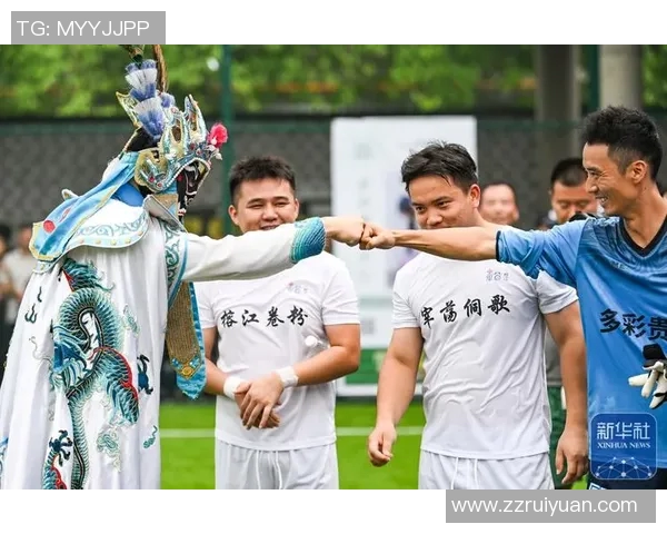 足球明星在比赛间隙享受美食的趣味瞬间与健康饮食的秘密揭秘